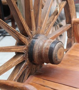 Wagon Wheel two seater bench seat 5